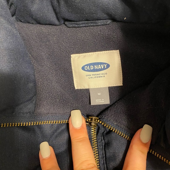 Navy blue vest, size medium. - Picture 2 of 4